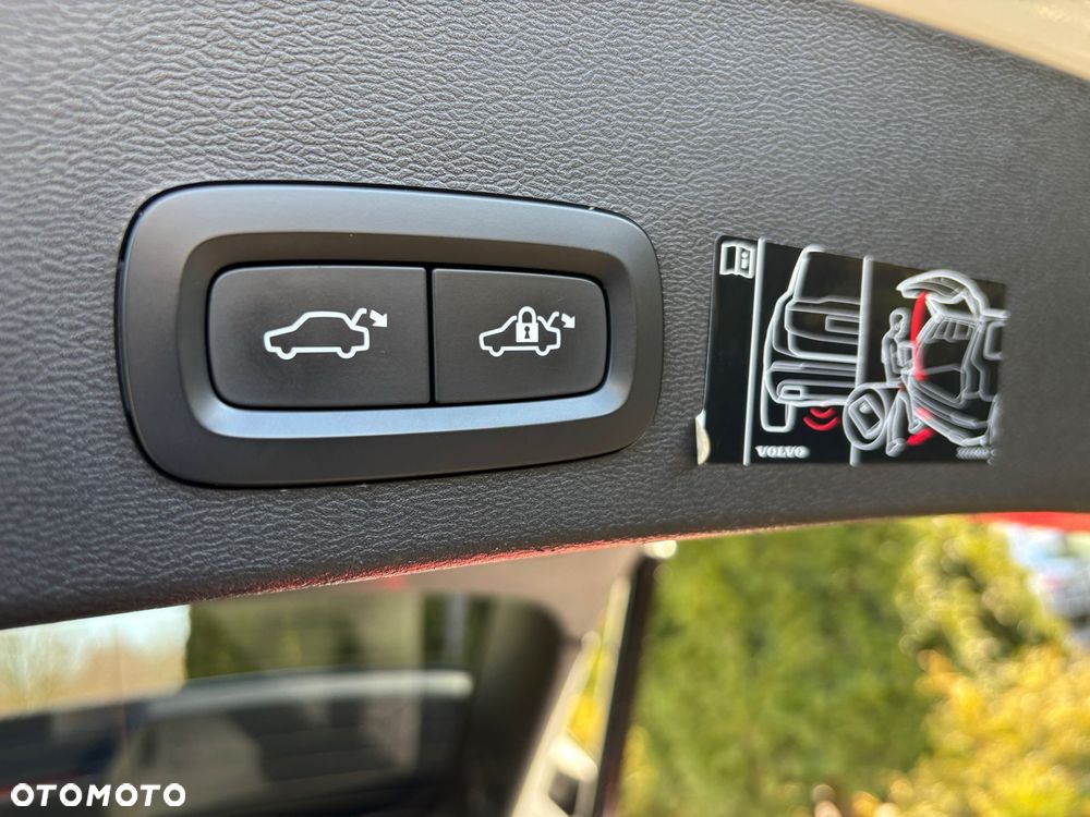 Volvo XC 40 D3 SCR R-Design - 14