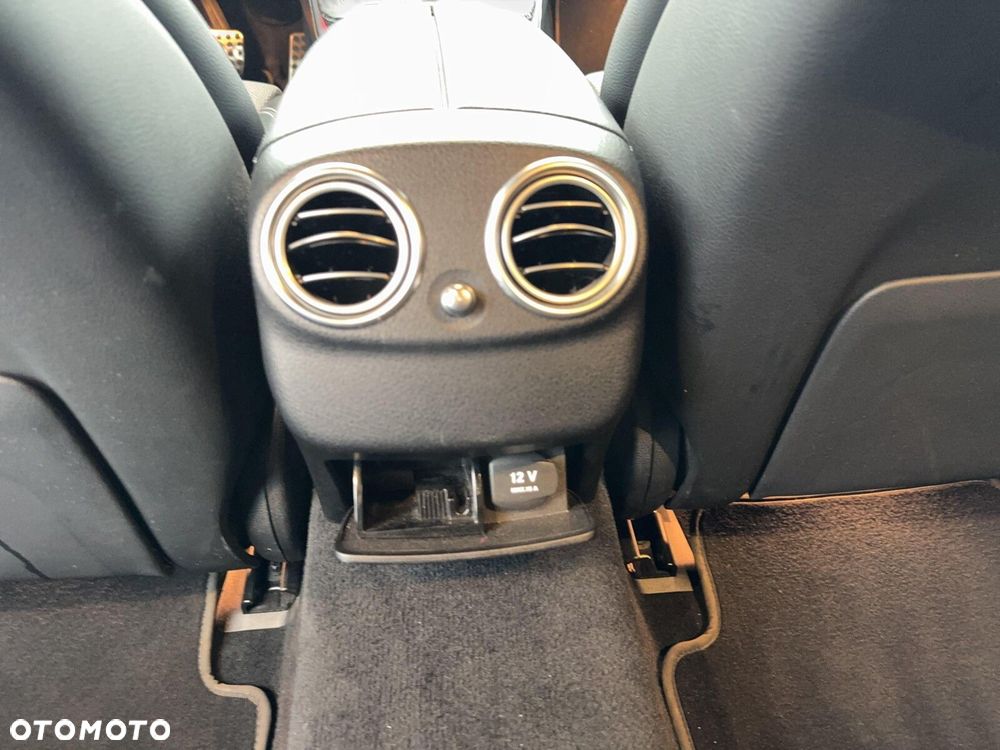 Mercedes-Benz Klasa E 200 4-Matic 9G-TRONIC - 19