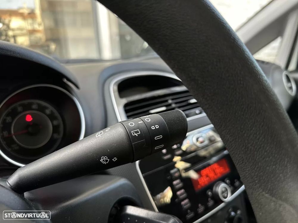 Fiat Punto 1.3 M-Jet Easy S&S - 22