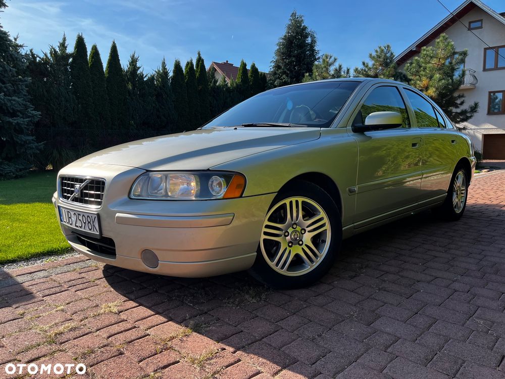 Volvo S60 - 1