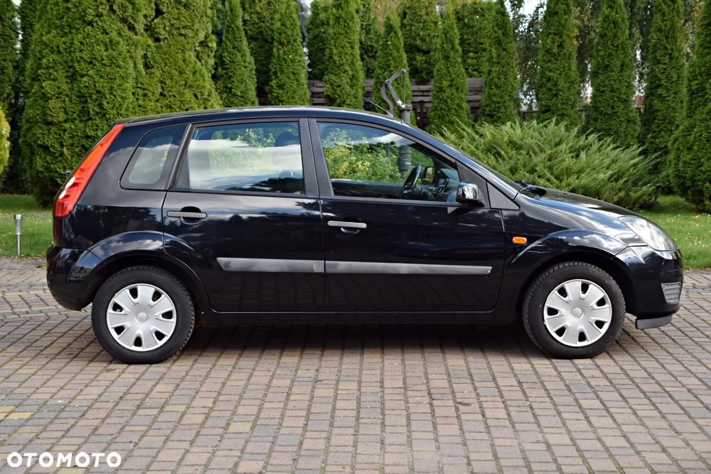 Ford Fiesta 1.3 - 8