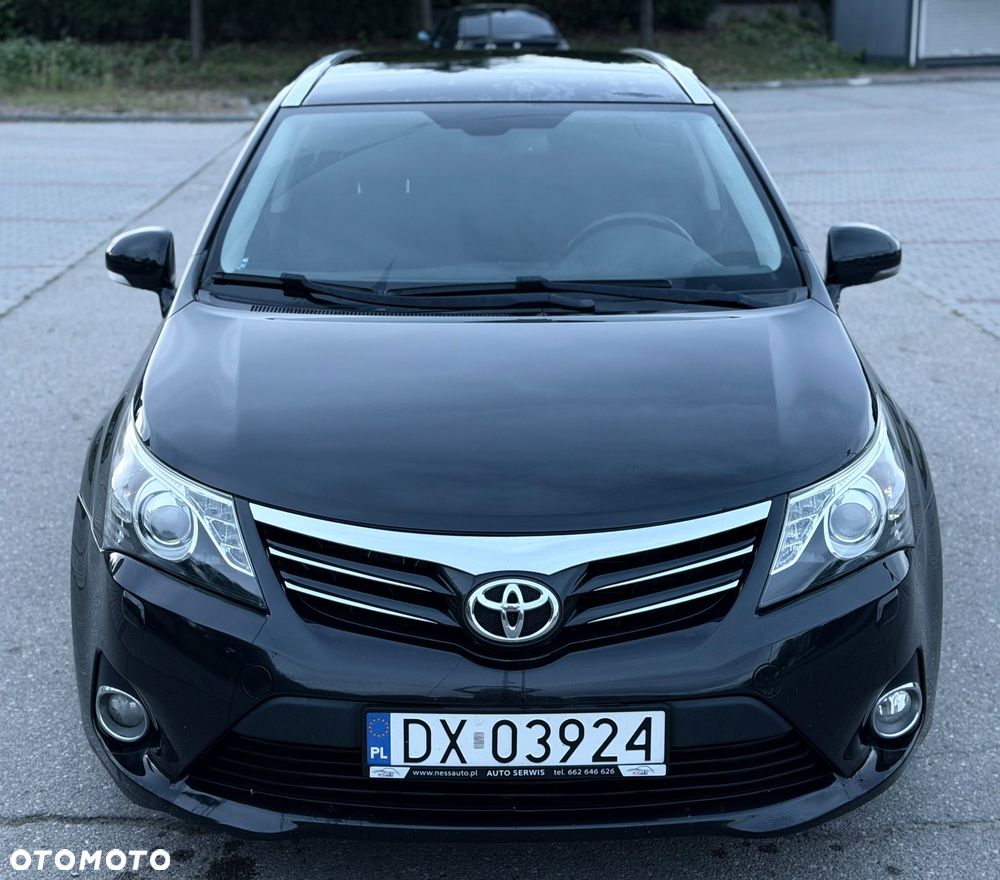 Toyota Avensis - 2