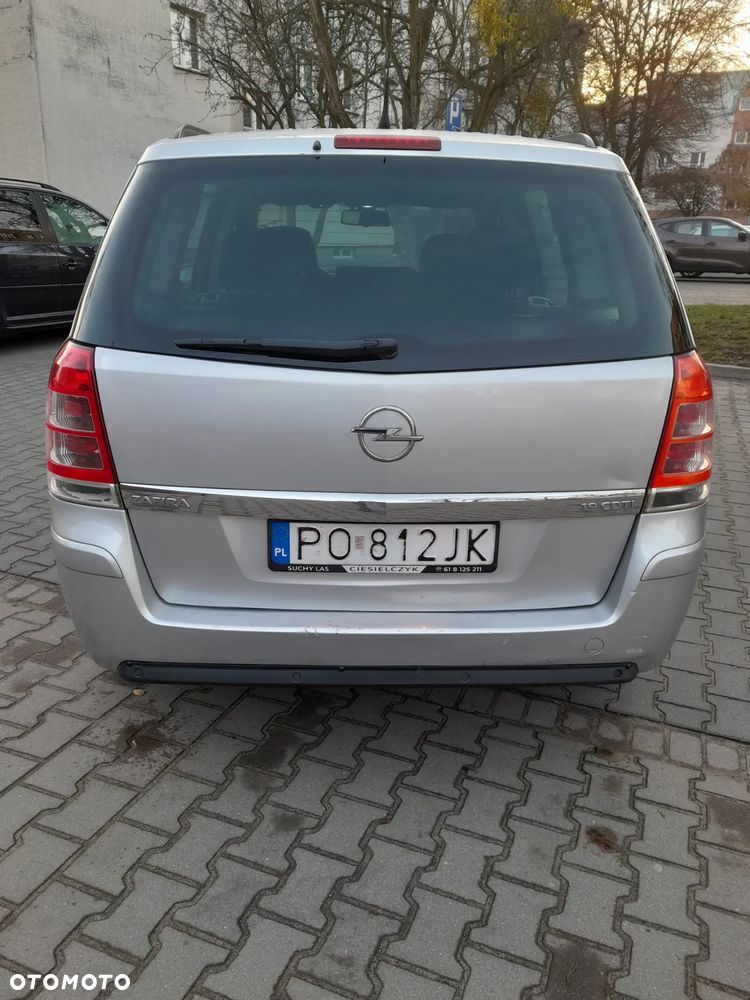 Opel Zafira 1.9 CDTI Essentia - 22