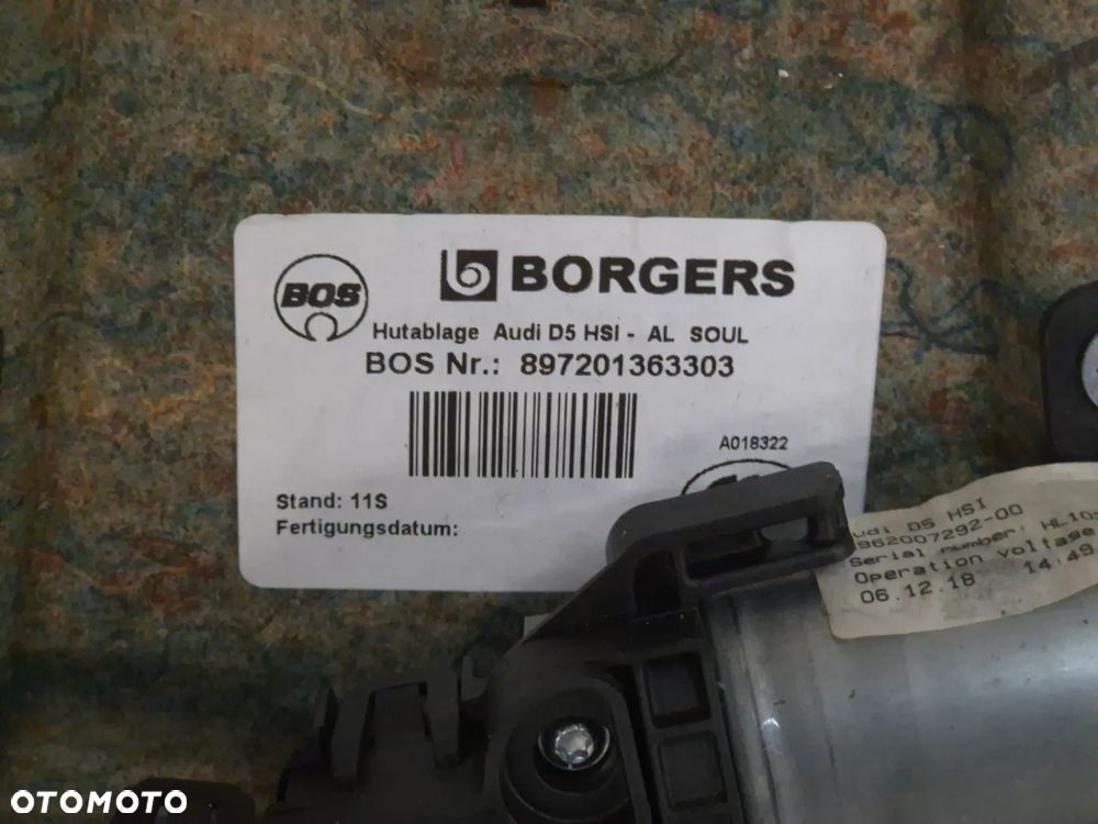 Roleta bagażnika Audi A8 D5 4N0863412A - 7