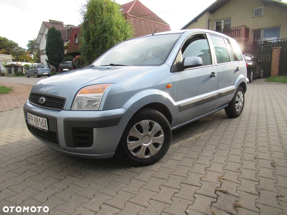 Ford Fusion 1.4 + - 1