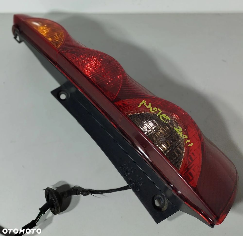 lampa prawa tylna tył NISSAN NOTE E11 06-08 - 3