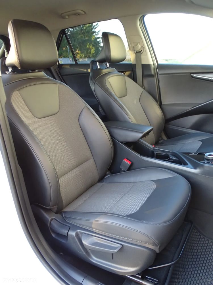 Kia Niro 1.6 GDI Hybrid L - 16