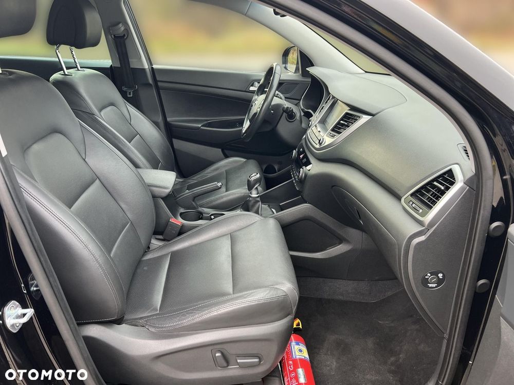 Hyundai Tucson 1.7 CRDI BlueDrive Classic 2WD - 13