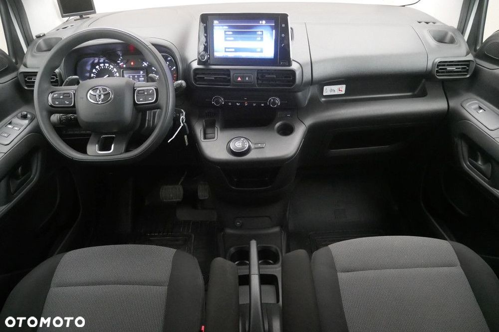 Toyota ProAce 1.2 D-4t 130KM A/t Long Active - 8