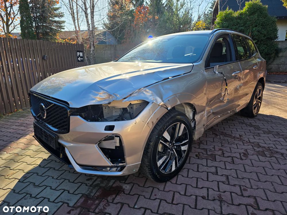 Volvo XC 60 B5 B AWD Plus Dark - 6