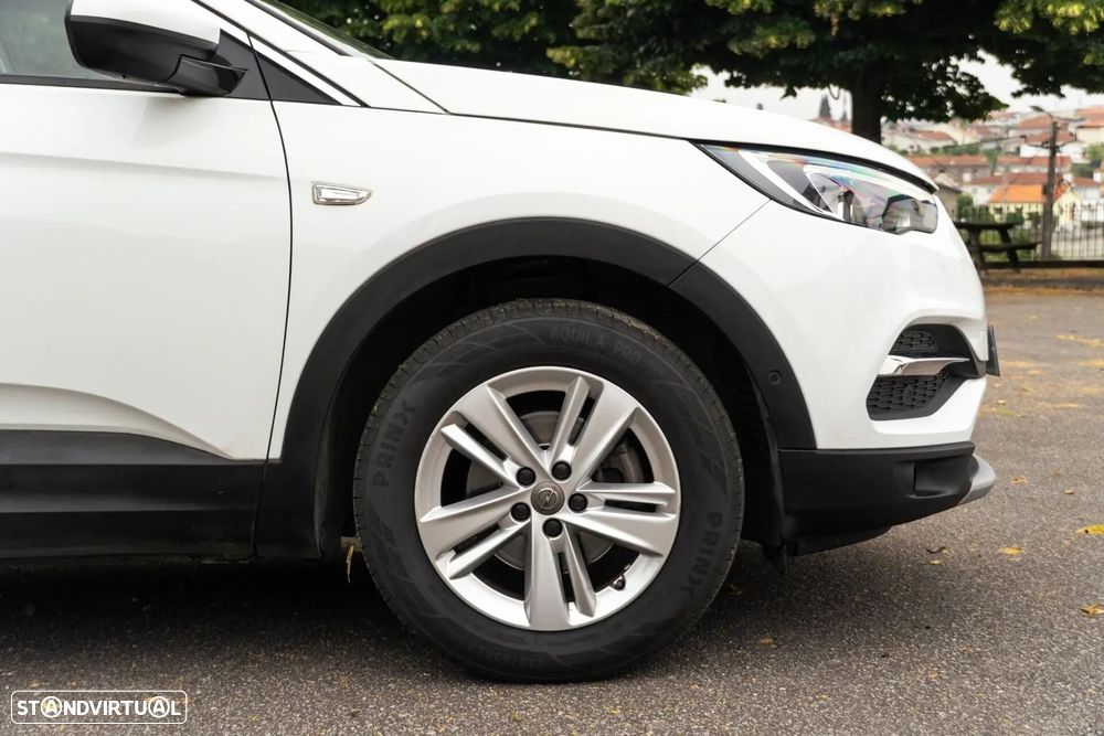 Opel Grandland X 1.2 T Business Edition - 31