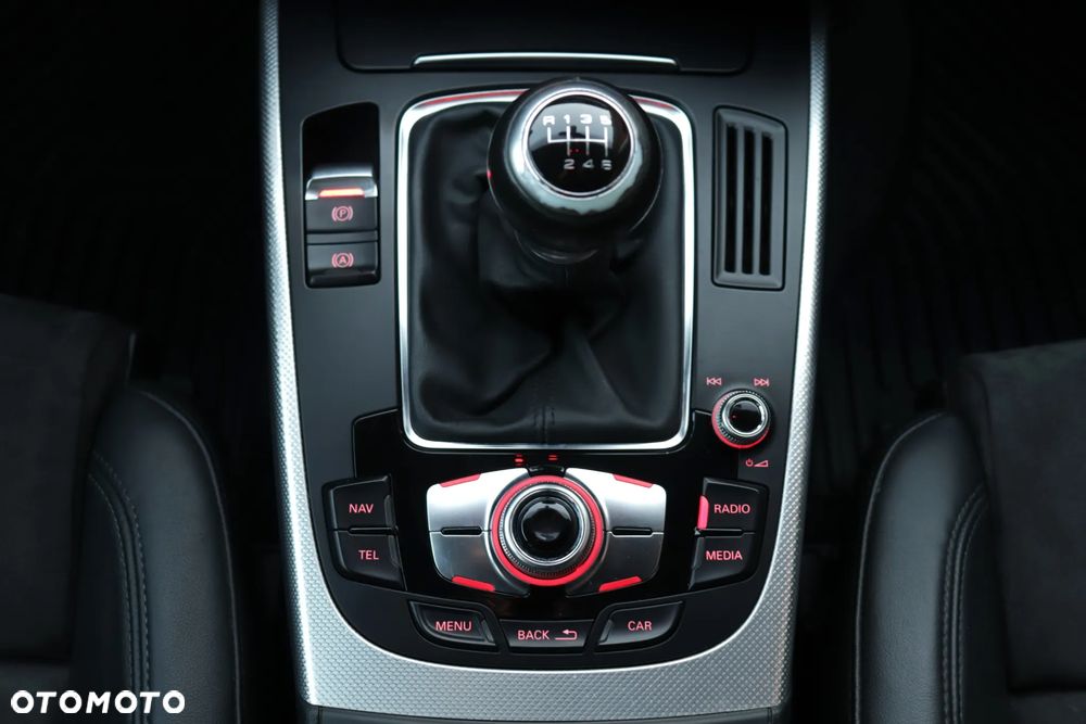 Audi A4 Allroad 2.0 TDI Quattro - 29