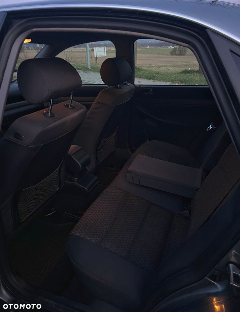 Audi A4 Avant - 5