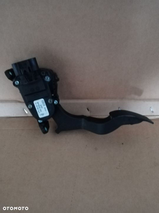 Pedal gazu potencjometr ford fiesta 1.4tdci mk6 2s61-9f836-ab - 1
