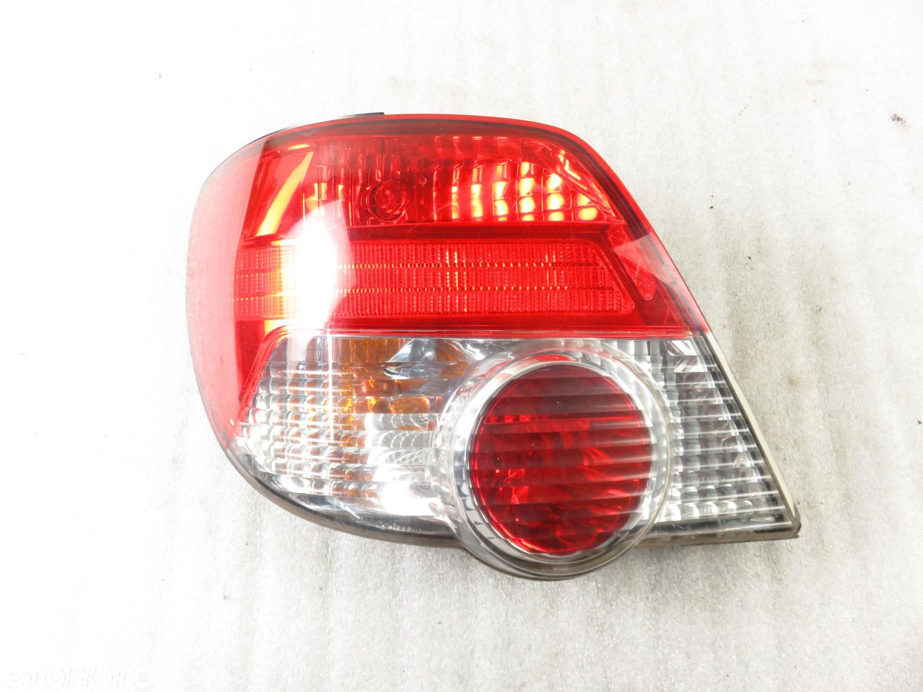 LAMPA LEWA TYLNA SUBARU IMPREZA II - 1