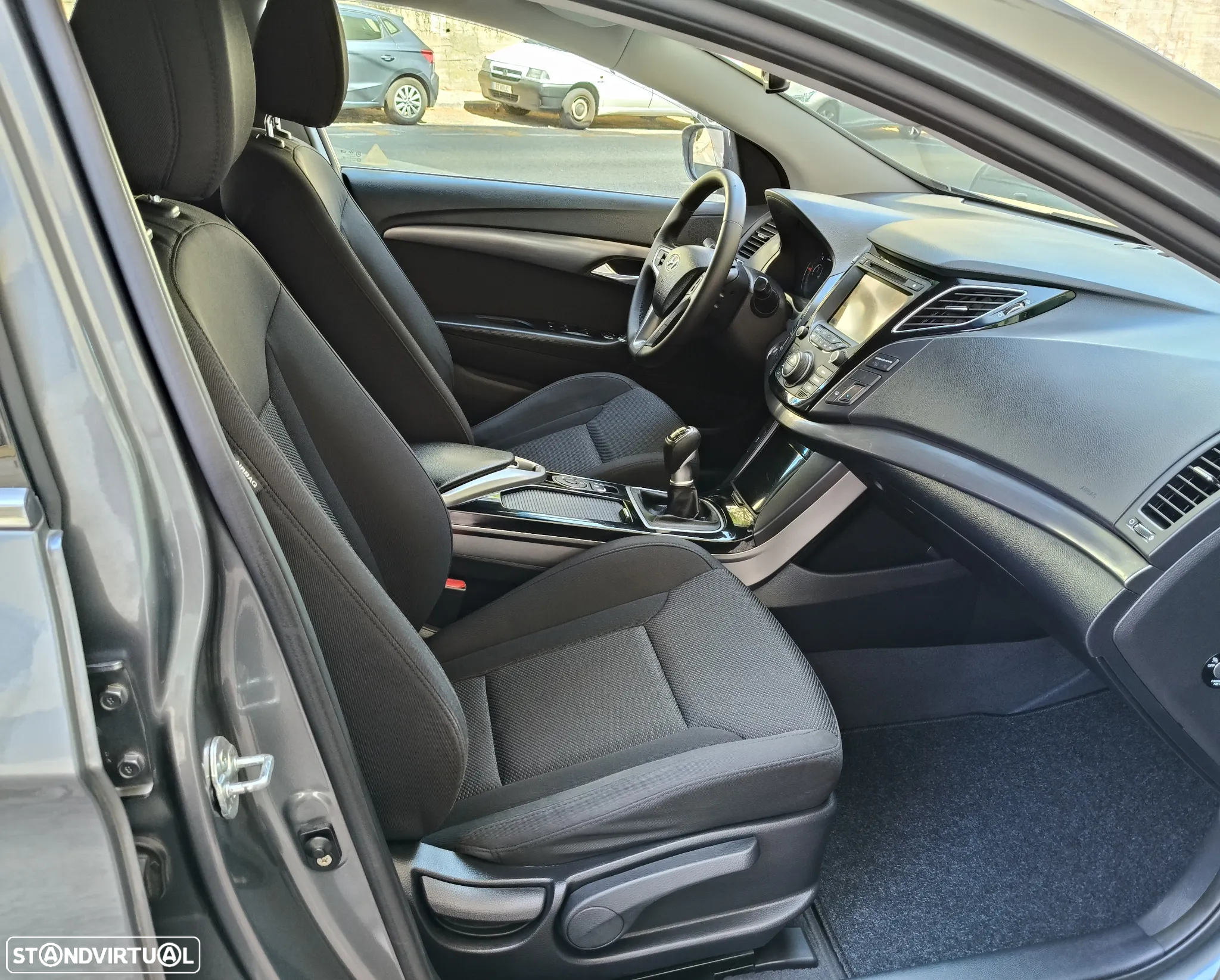 Hyundai i40 SW 1.7 CRDi Blue Comfort - 20