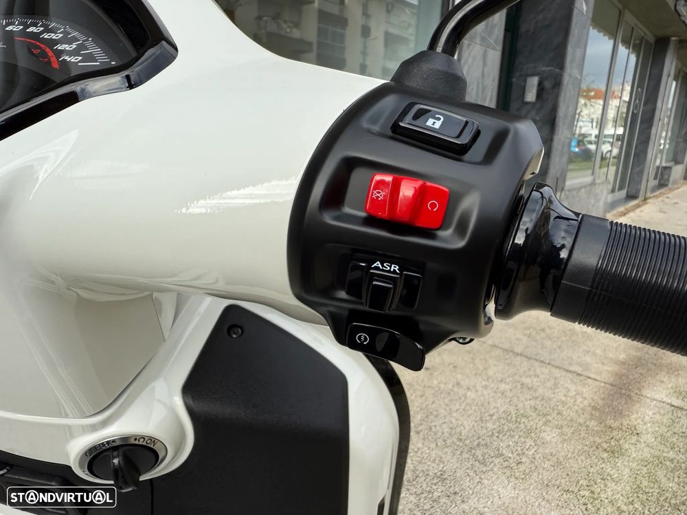 Vespa GTS Super Sport 310 - MOTA DE SERVIÇO !! DESDE 95 EUR MÊS !! - 11