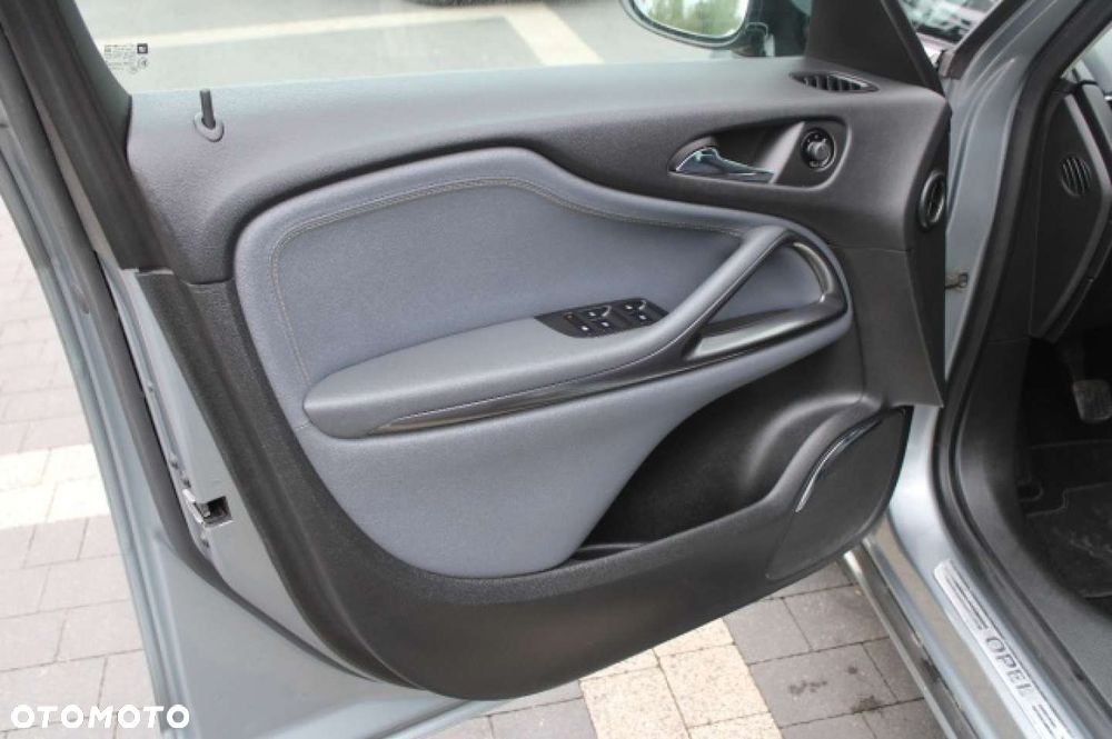 Opel Zafira - 27
