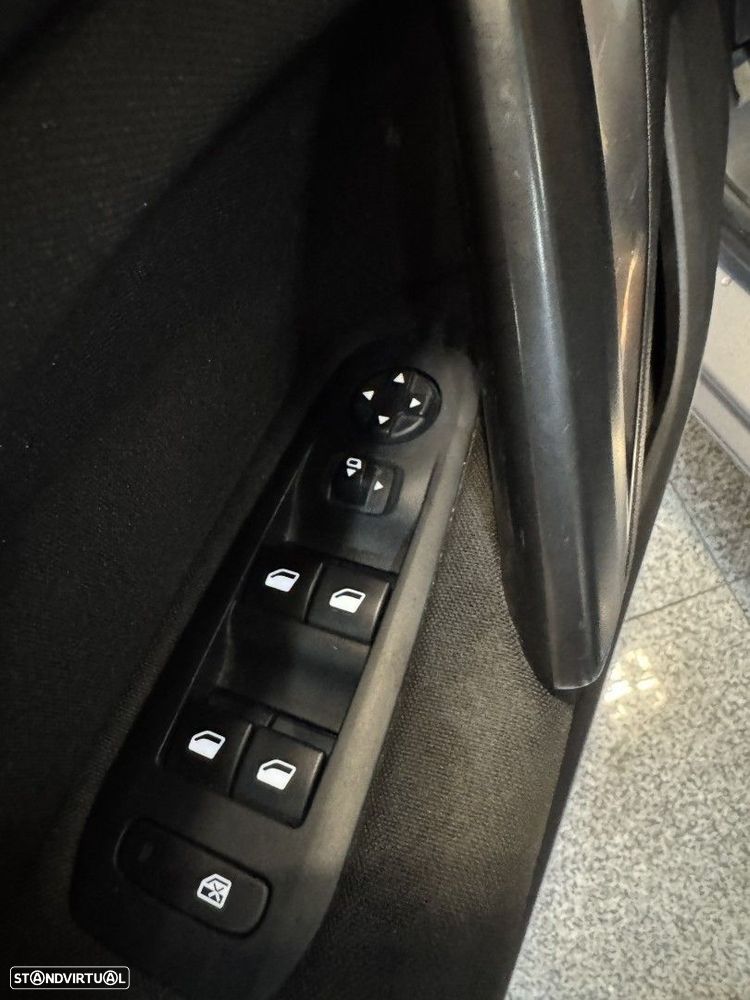 Peugeot 308 SW 1.5 BlueHDi Active Pack EAT8 - 28