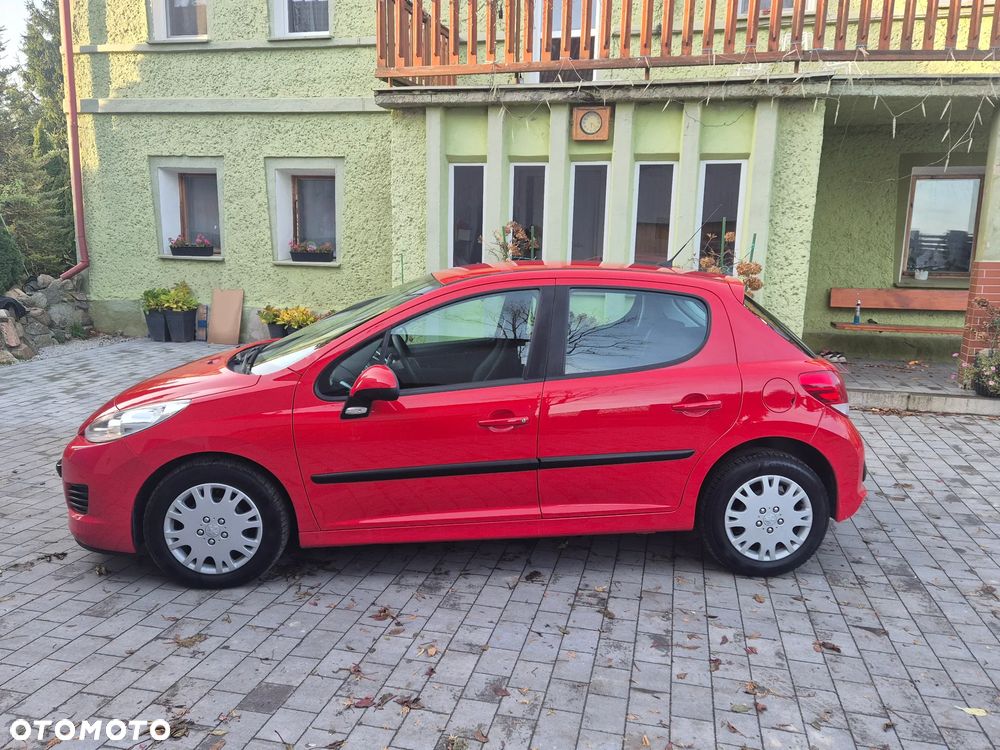 Peugeot 207 95 VTi Family - 5