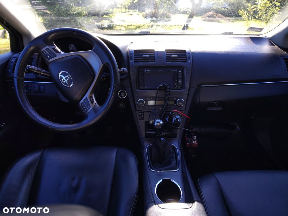 Toyota Avensis - 7