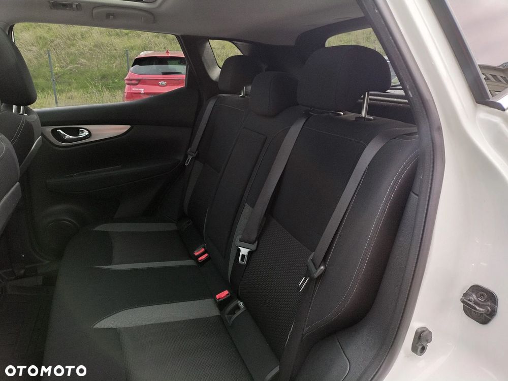 Nissan Qashqai 1.3 DIG-T N-Connecta - 19
