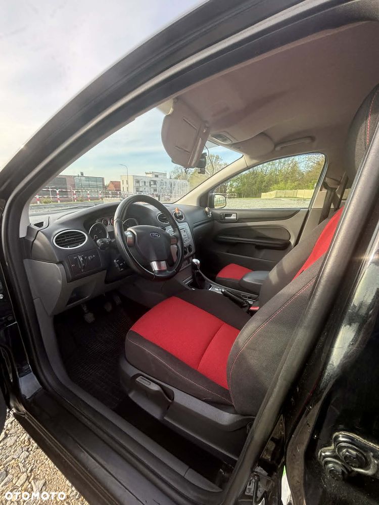 Ford Focus - 9