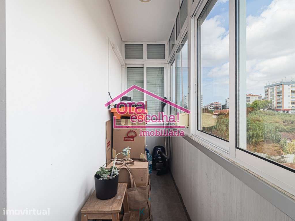 Apartamento T3 Totalmente Remodelado com 100 m2 no Cavadas - Seixal! - Grande imagem: 4/16