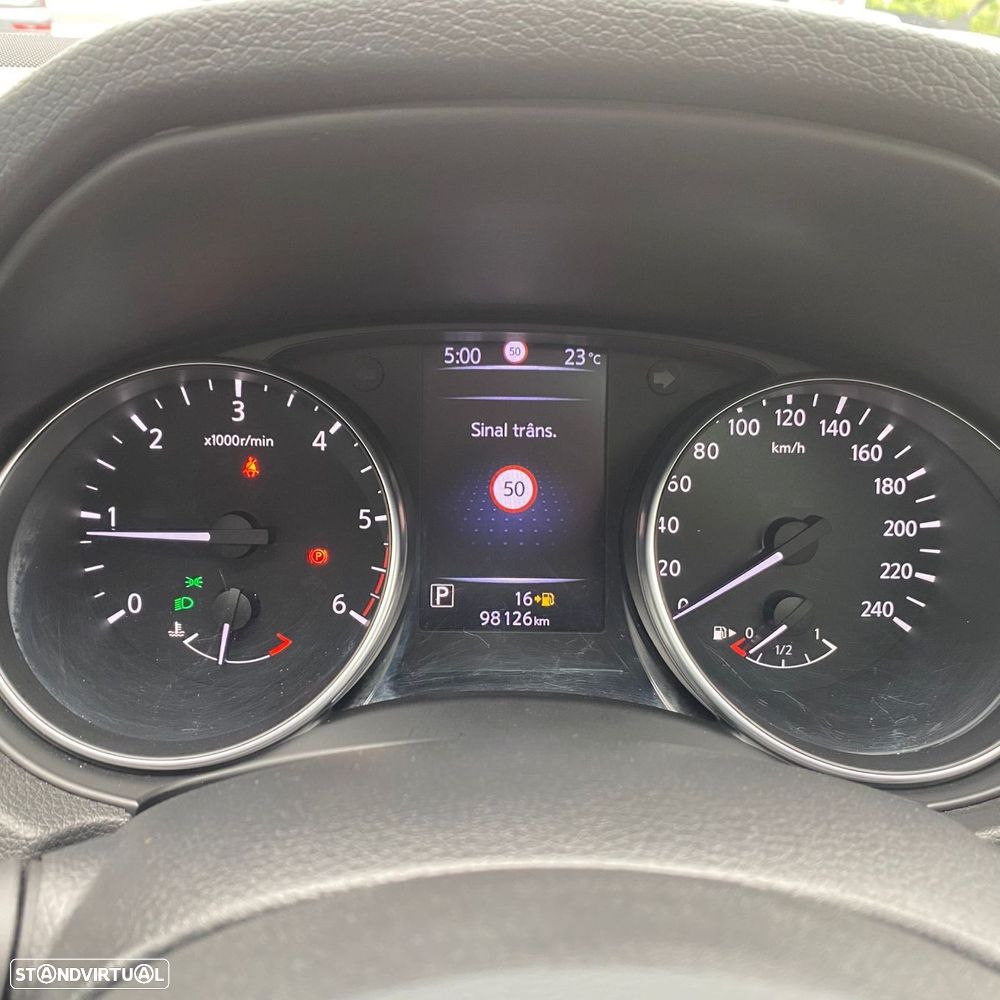 Nissan Qashqai 1.6 dCi N-Connecta Led Xtronic - 9