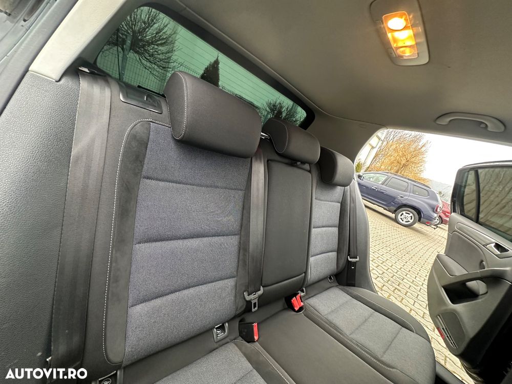 Volkswagen Golf 2.0 TDI DPF Style - 13