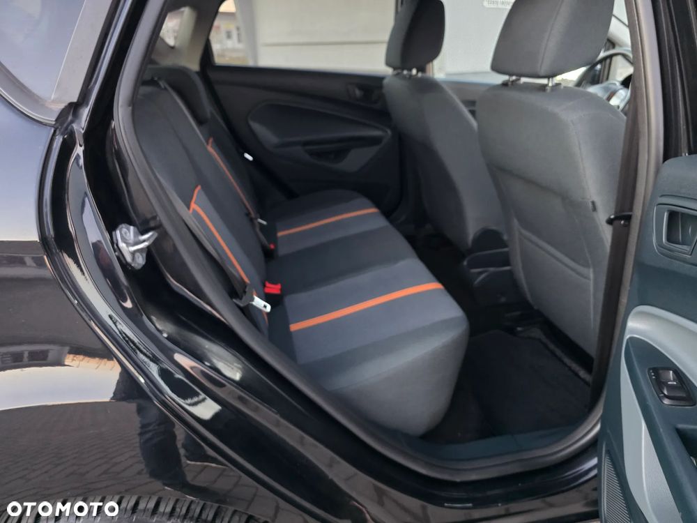 Ford Fiesta - 11