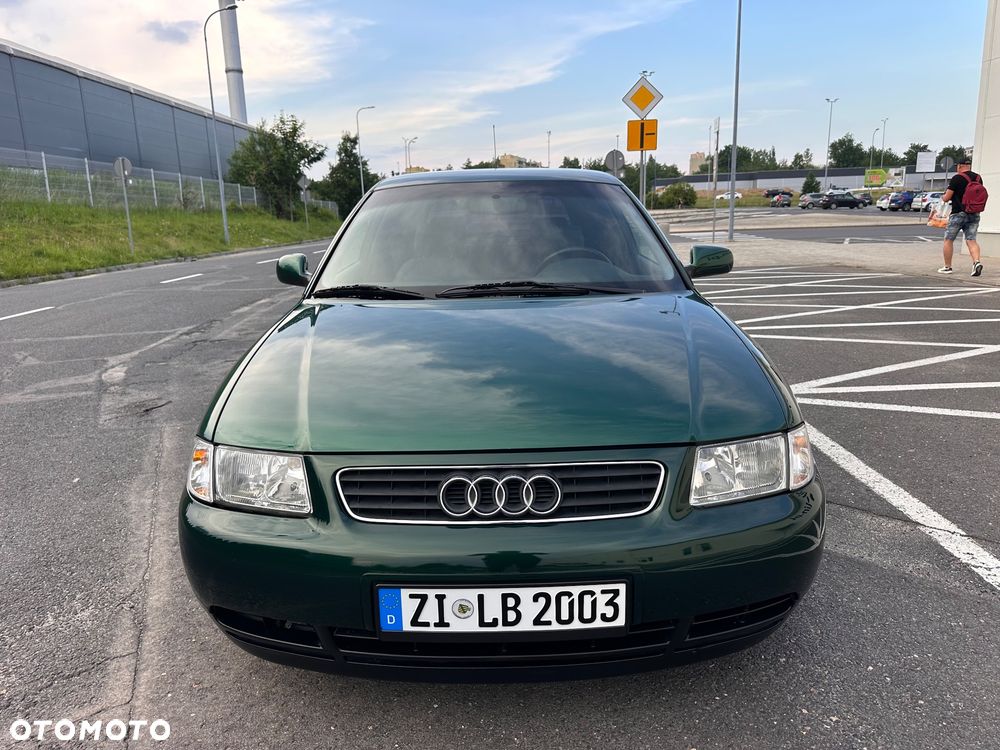 Audi A3 3-drzwiowe 1.6 Ambition - 9