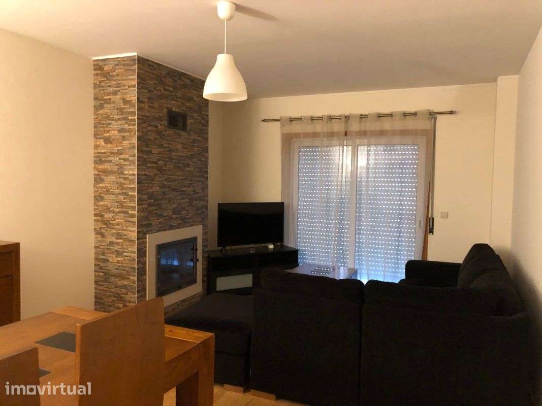 Apartamento T2 Equipado e Mobilado - Guimarães - Grande imagem: 4/23