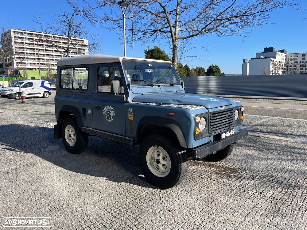 Land Rover Defender - 7