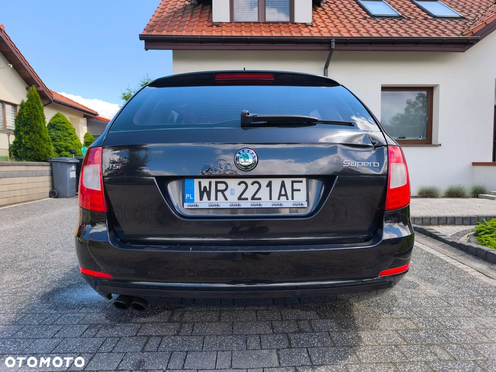 Skoda Superb 1.8 TSI Ambition DSG - 8