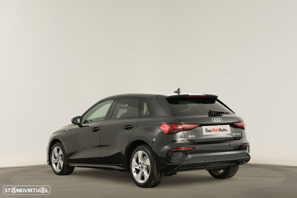 Audi A3 Sportback 45 TFSIe S line - 3