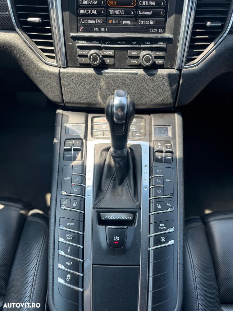 Porsche Macan - 10