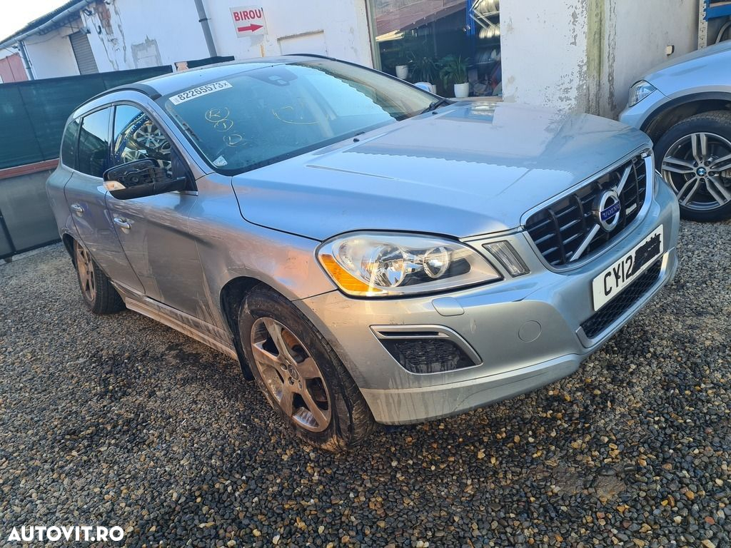 Dezmembrez Volvo XC60  2.4 Diesel 2008-2013 - 4