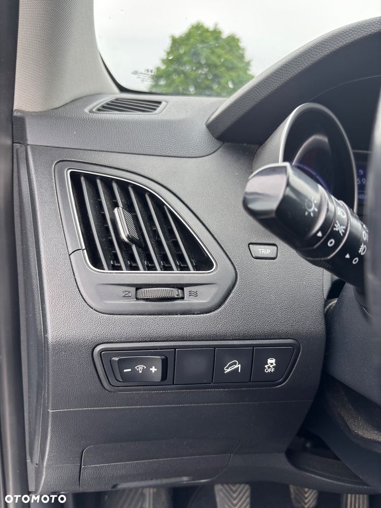 Hyundai ix35 1.7 CRDi Premium 2WD - 18