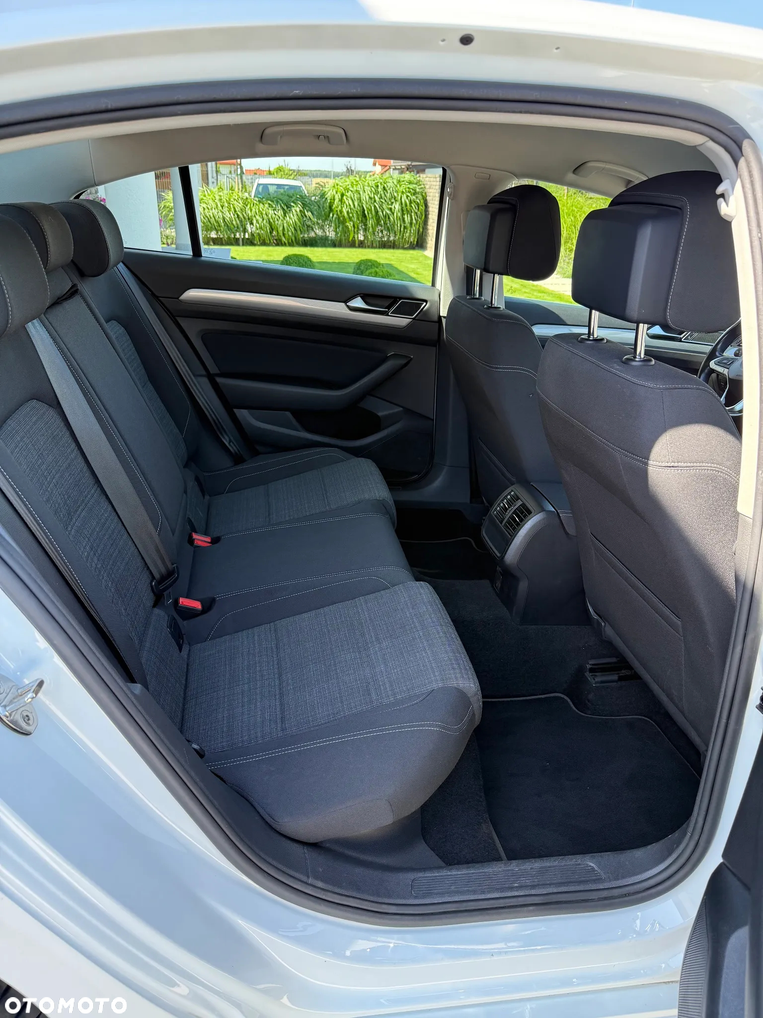 Volkswagen Passat 1.5 TSI EVO Business - 14