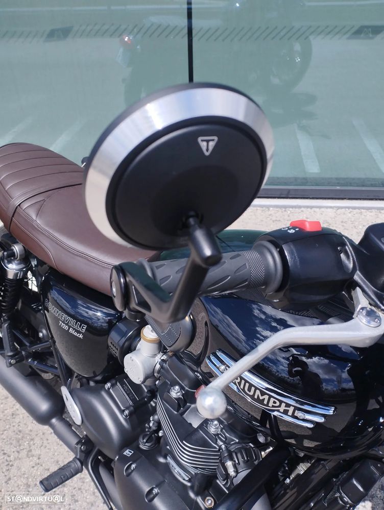 Triumph Bonneville T120 Black - 11