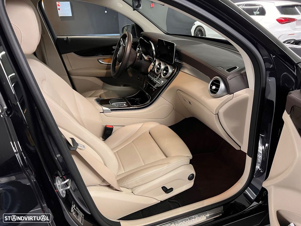 Mercedes-Benz GLC 300 e Coupé 4Matic - 26