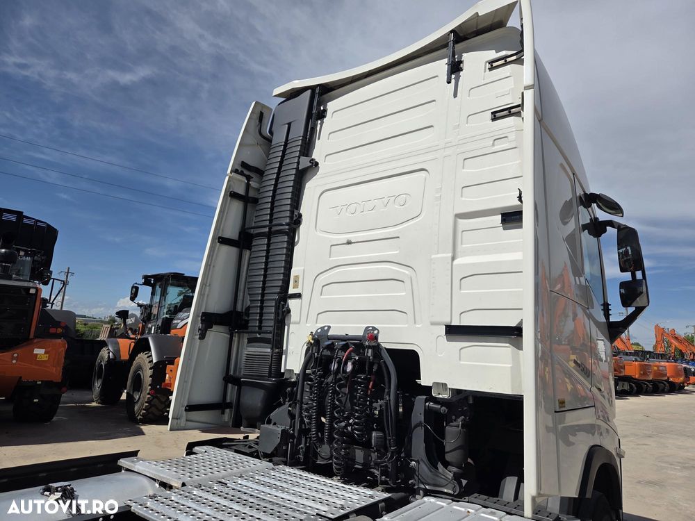 Volvo FH 500, 2022, 543.610km, rulata in GERMANIA, 2 paturi, Aeropachet spoilere cabina, spoilere sasiu, 2 rezervoare, Frigider, Aer conditionat STATIONARE, CIV, anv Michelin 70% ok, Automata, Navigatie, posibilitate leasing-PROMOTIE 53.900 EUR+Tva - 20