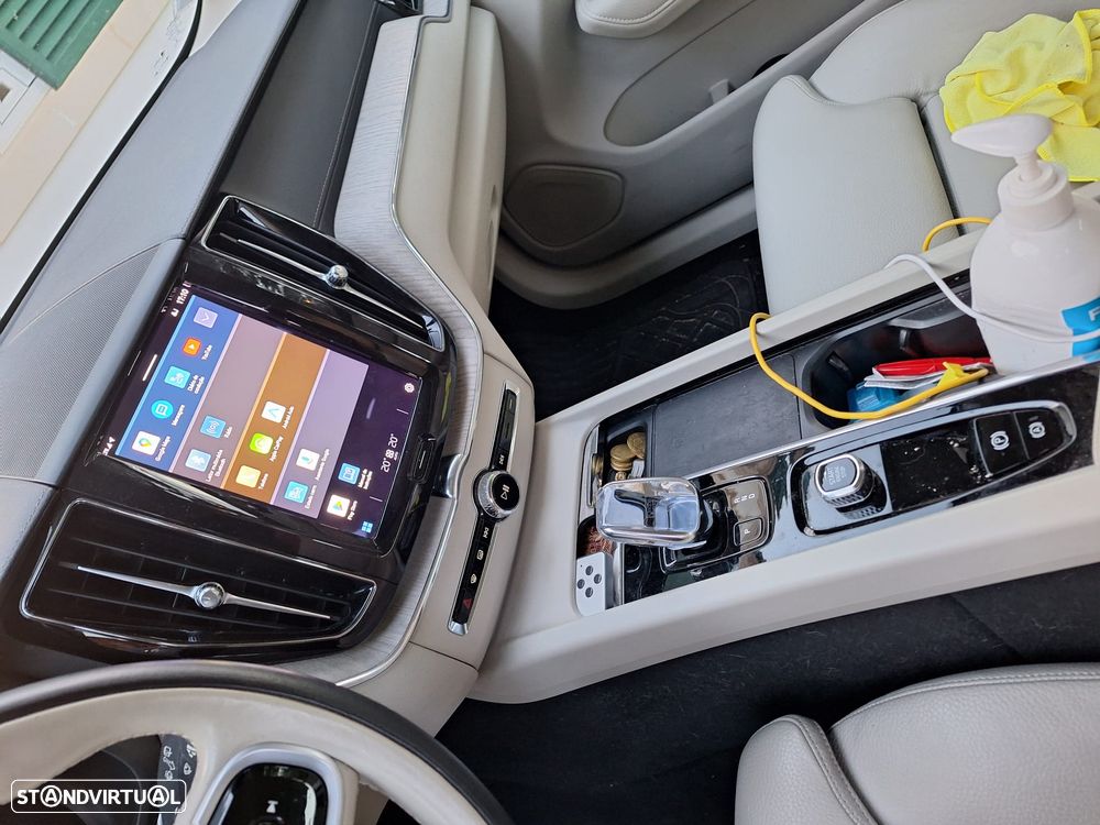 Volvo XC 60 2.0 B5 Inscription AWD - 7