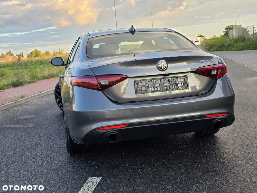 Alfa Romeo Giulia - 15