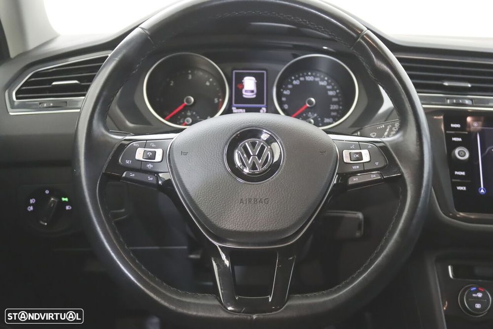 VW Tiguan Allspace 2.0 TDI Confortline DSG - 11