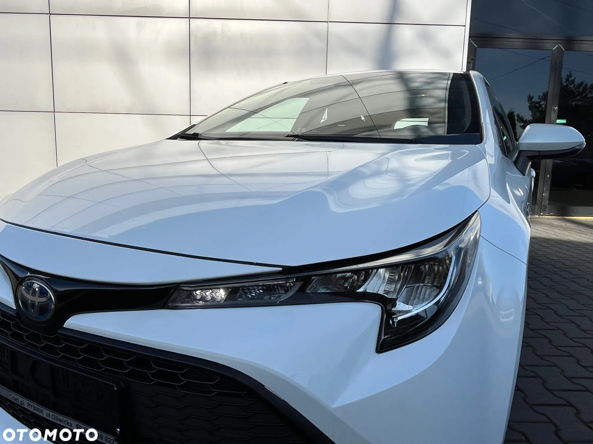Toyota Corolla 1.8 Hybrid Comfort - 4