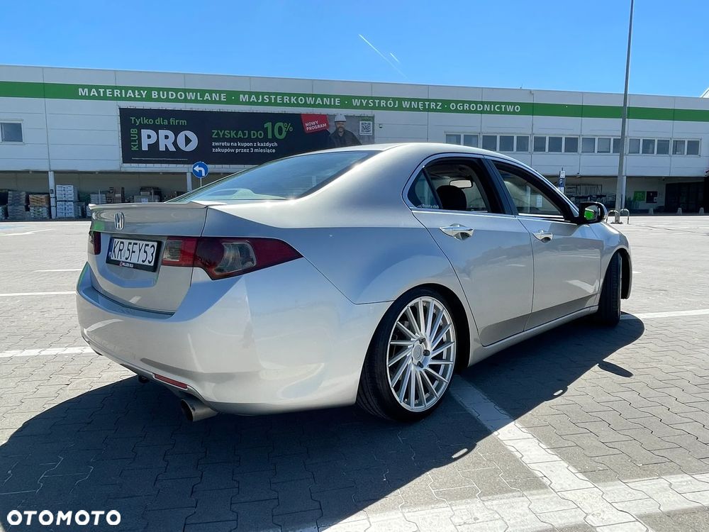Honda Accord 2.0 Elegance - 2