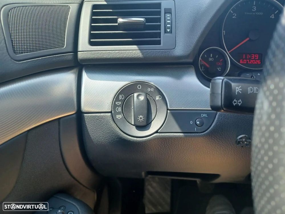 Audi A4 2.0 TDI S-line - 18