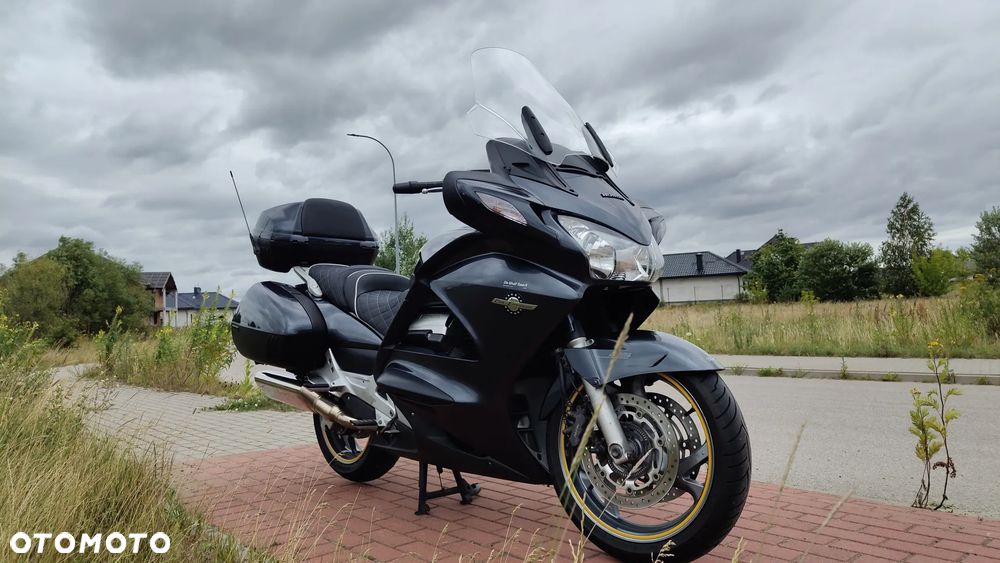 Honda ST - 16